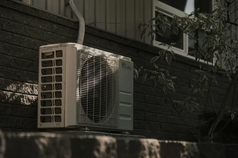 Air Conditioner Sizing: BTU Load Calculations, Tonnage Selection & Cooling Load Analysis (ft² & m²)